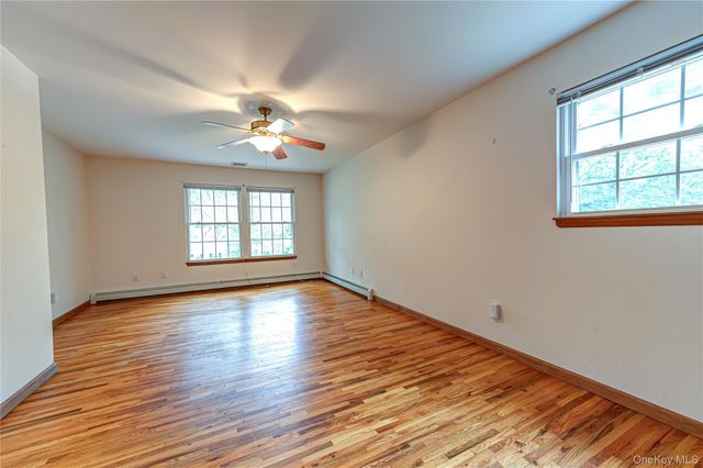15 Washington Avenue, Miller Place, NY 11764