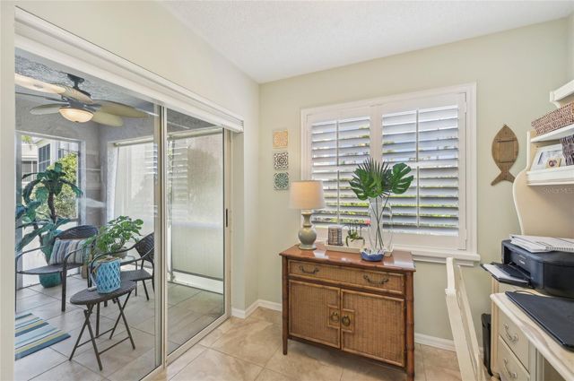 5647 SHEFFIELD GREENE CIRCLE 29, Sarasota, FL 34235