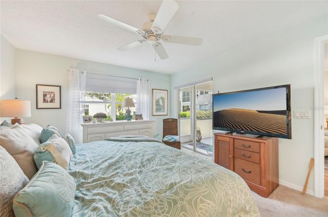 5647 SHEFFIELD GREENE CIRCLE 29, Sarasota, FL 34235