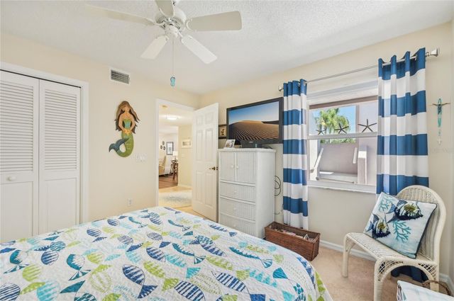 5647 SHEFFIELD GREENE CIRCLE 29, Sarasota, FL 34235