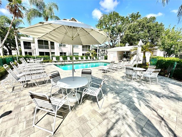 5647 SHEFFIELD GREENE CIRCLE 29, Sarasota, FL 34235