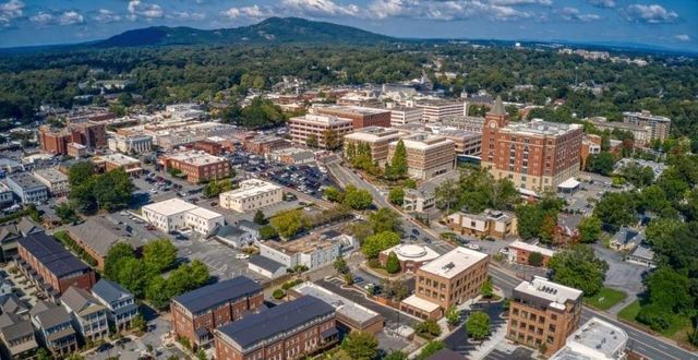 440 Millsap Way, Marietta, GA 30060