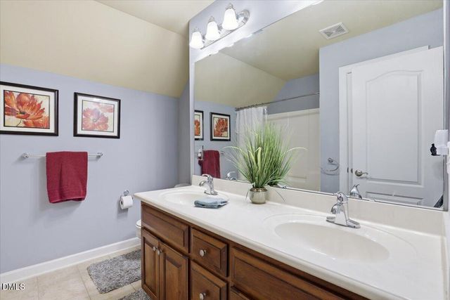 52 Hawks Nest Circle, Smithfield, NC 27577