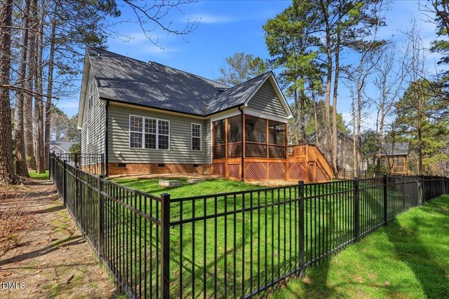 52 Hawks Nest Circle, Smithfield, NC 27577