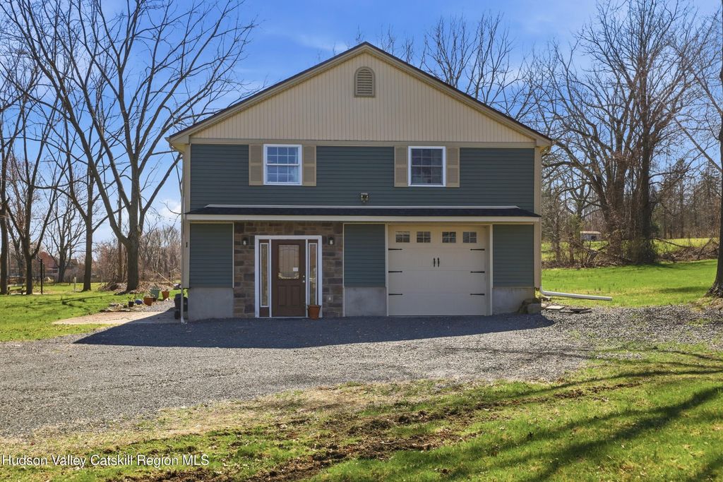 1 Lira Street, Wallkill, NY 12589