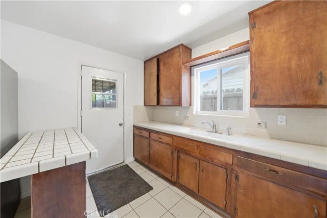 14732 Whittram, Fontana, CA 92335