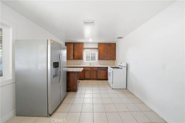 14732 Whittram, Fontana, CA 92335