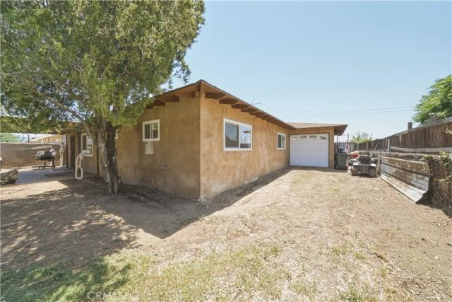 14732 Whittram, Fontana, CA 92335