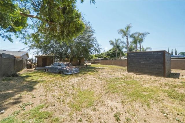 14732 Whittram, Fontana, CA 92335