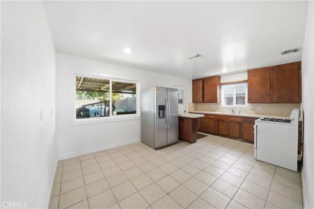 14732 Whittram, Fontana, CA 92335