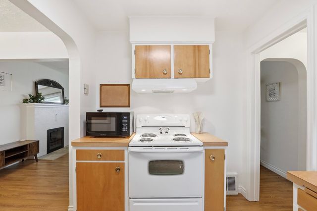 1107 E EMPIRE Ave, Spokane, WA 99207