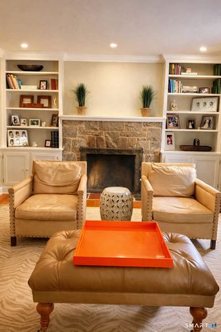 10 Ludlow Manor, Norwalk, CT 06855