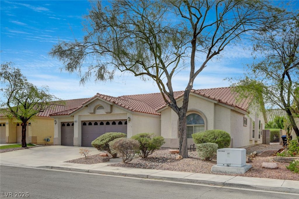 3056 Emerald Wind Street, Henderson, NV 89052 — photo 2