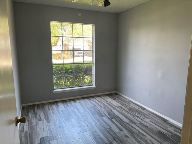 16619 La Gloria Drive, Houston, TX 77083