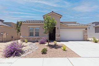 7631 Blue Star, Las Cruces, NM 88012