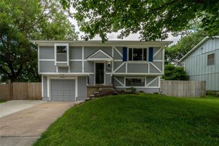 9685 W 61st Street, Merriam, KS 66203