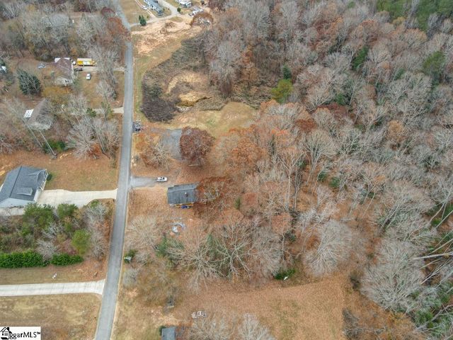 624 Pearson Town Road, Moore, SC 29369