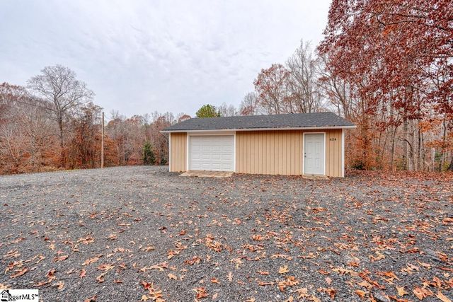 624 Pearson Town Road, Moore, SC 29369