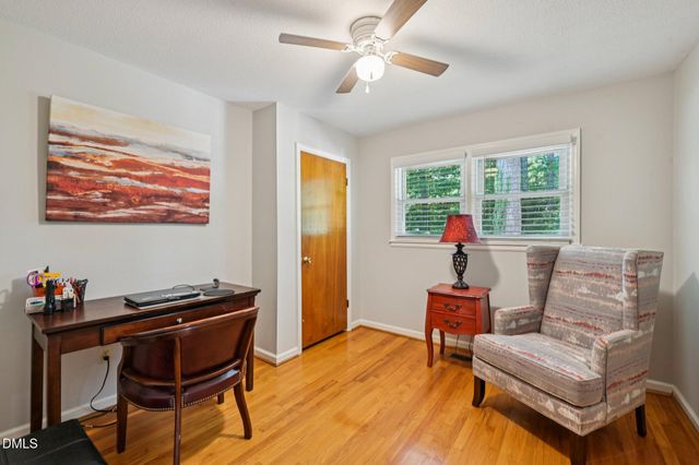 920 Apple Lane, Hillsborough, NC 27278