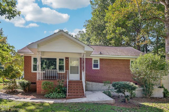 920 Apple Lane, Hillsborough, NC 27278