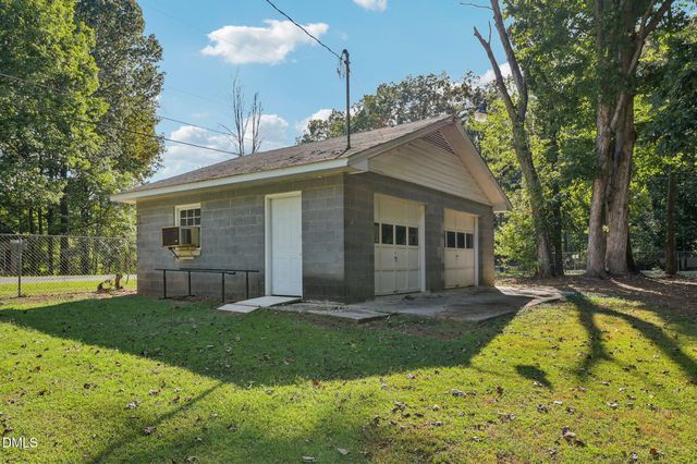 920 Apple Lane, Hillsborough, NC 27278