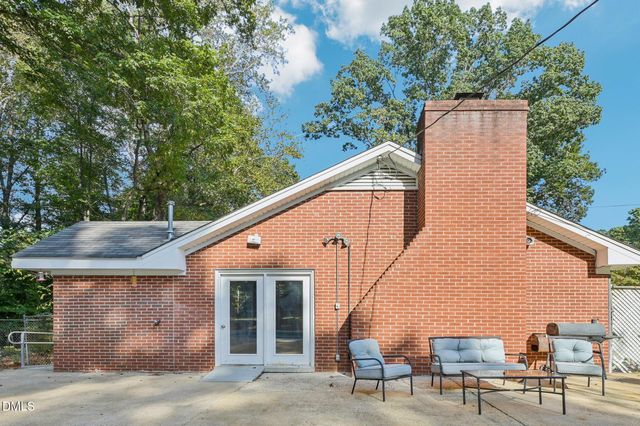 920 Apple Lane, Hillsborough, NC 27278