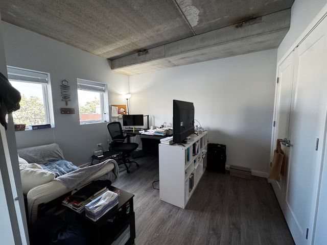 1323 W Morse Avenue 609, Chicago, IL 60626