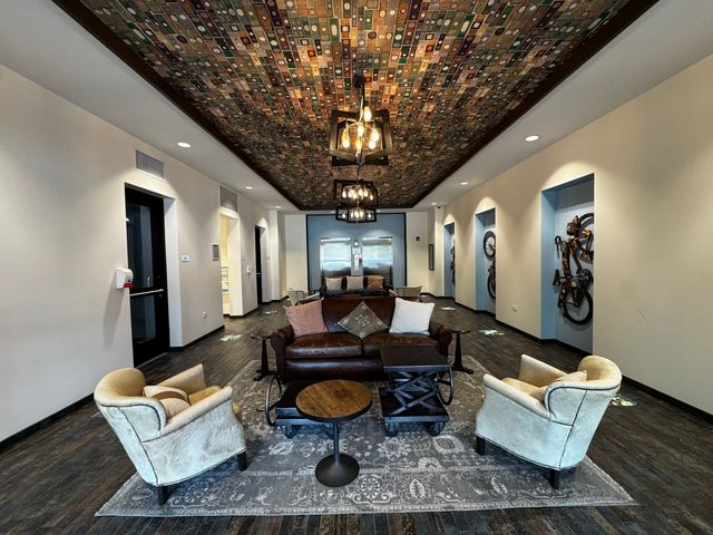 1323 W Morse Avenue 609, Chicago, IL 60626