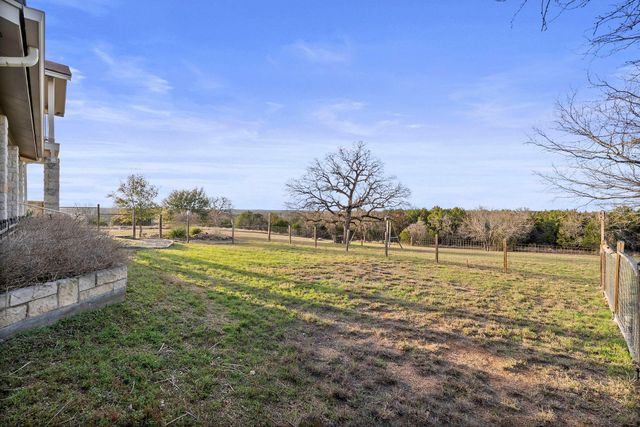 120 Oak Meadow TRL, Spicewood, TX 78669