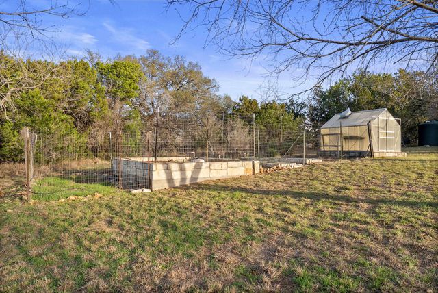 120 Oak Meadow TRL, Spicewood, TX 78669