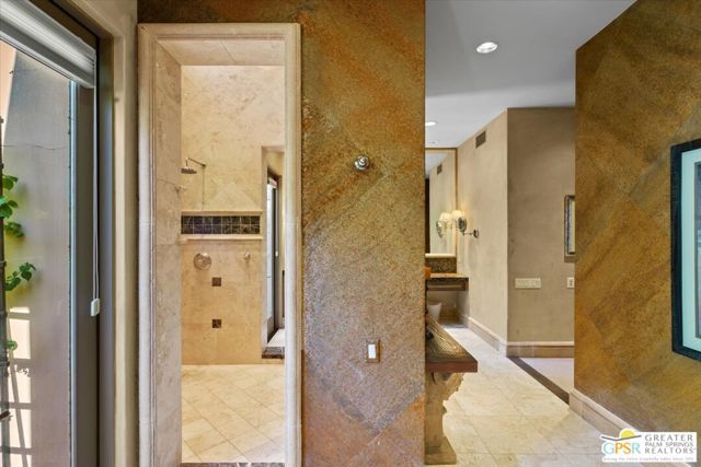 2 Nebulae Way, Rancho Mirage, CA 92270