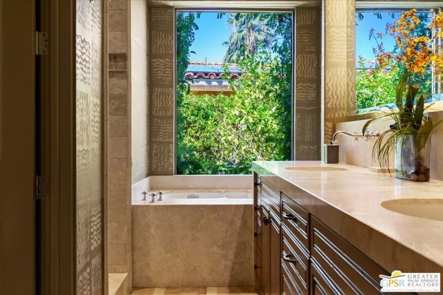 2 Nebulae Way, Rancho Mirage, CA 92270