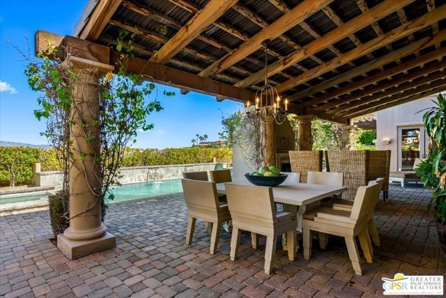 2 Nebulae Way, Rancho Mirage, CA 92270