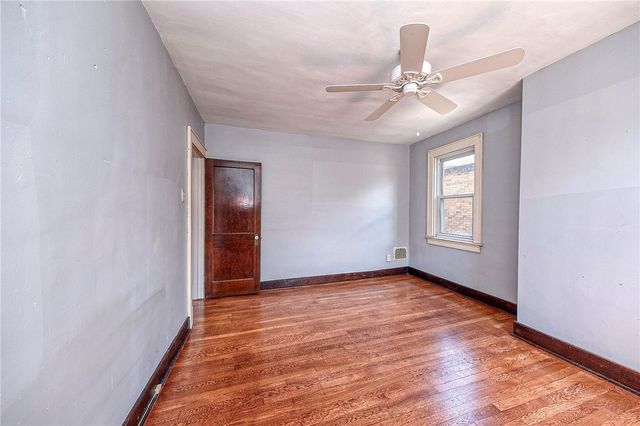 121 W Stanton Ct, Stanton Heights, PA 15201