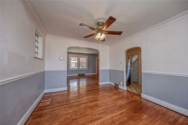 121 W Stanton Ct, Stanton Heights, PA 15201