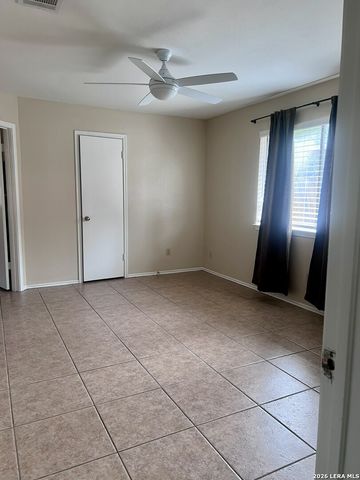 2847 BURNING ROCK ST, San Antonio, TX 78247