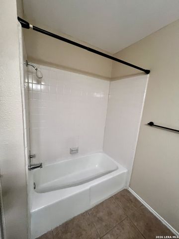 2847 BURNING ROCK ST, San Antonio, TX 78247