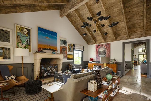 905 Charter Oak Ave, St. Helena, CA 94574