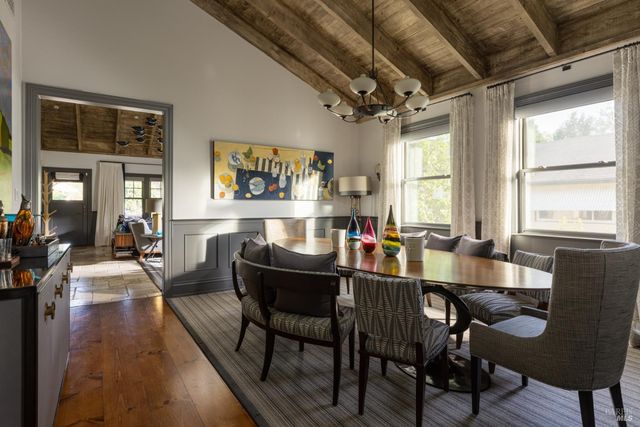 905 Charter Oak Ave, St. Helena, CA 94574