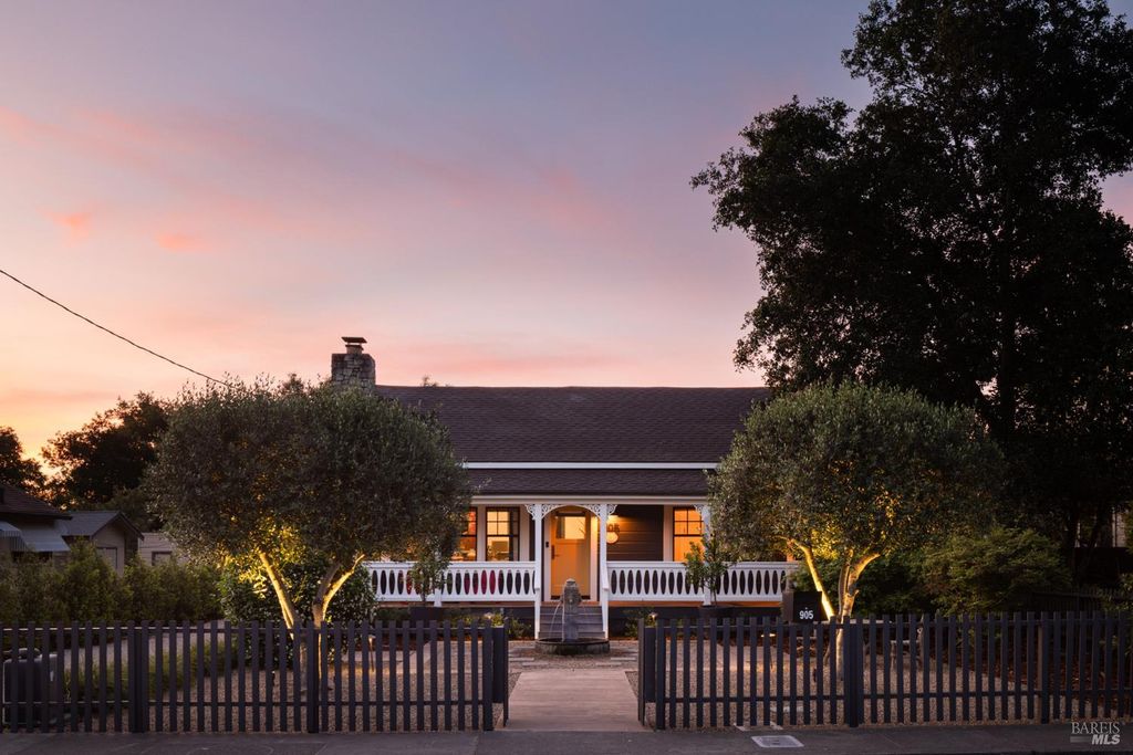 905 Charter Oak Ave, St. Helena, CA 94574