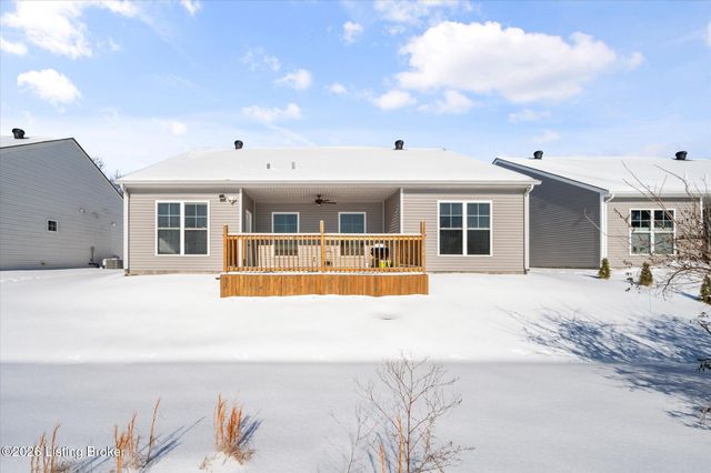 6412 Oak Village Dr, Louisville, KY 40228