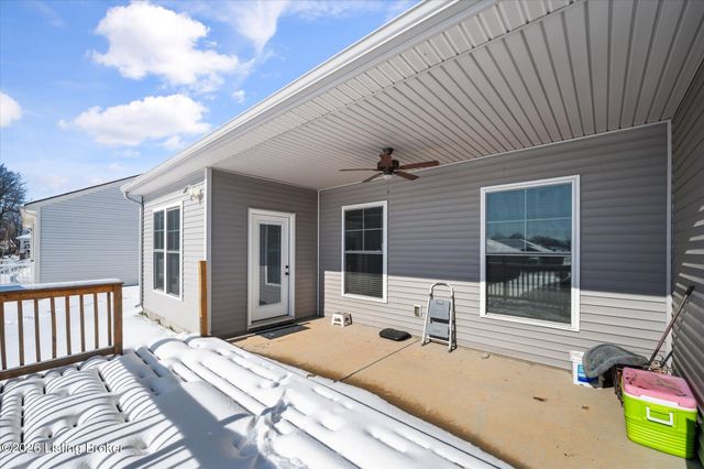 6412 Oak Village Dr, Louisville, KY 40228