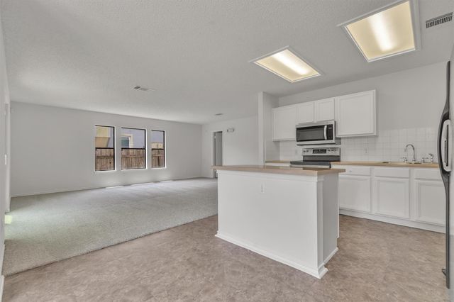 8007 Bramble Bush DR, Austin, TX 78747
