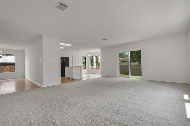 8007 Bramble Bush DR, Austin, TX 78747