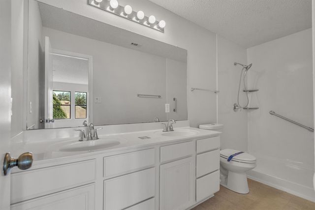 8007 Bramble Bush DR, Austin, TX 78747