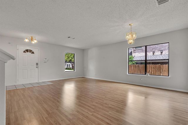 8007 Bramble Bush DR, Austin, TX 78747