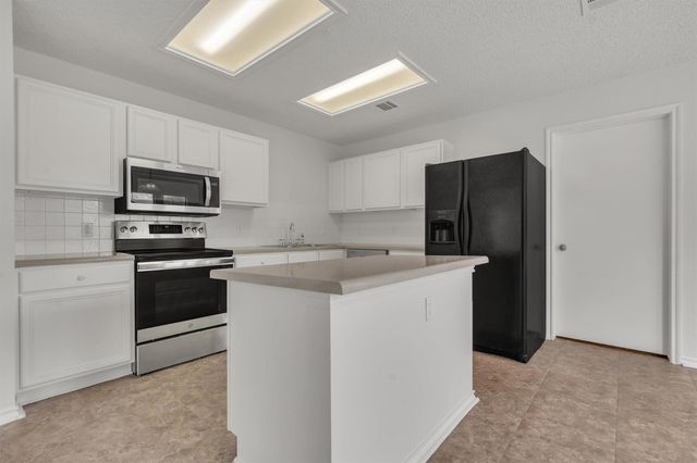 8007 Bramble Bush DR, Austin, TX 78747
