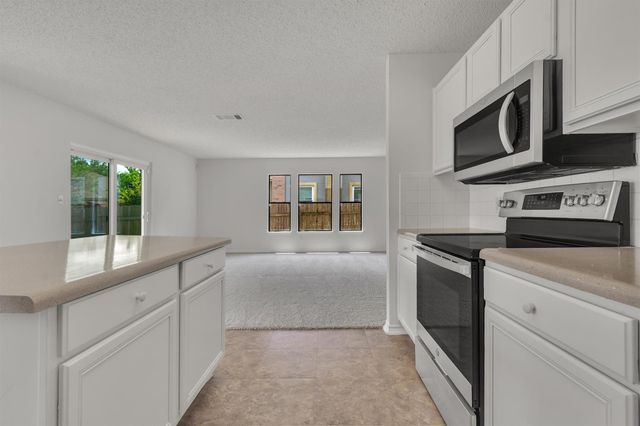8007 Bramble Bush DR, Austin, TX 78747