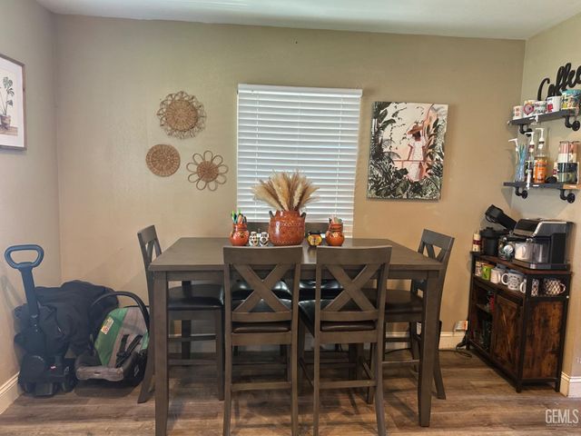 1111 Woodrow Avenue, Bakersfield, CA 93308