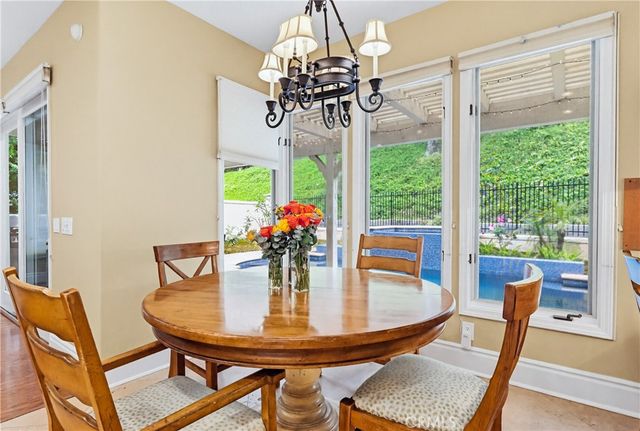 23194 Park Blanco, Calabasas, CA 91302